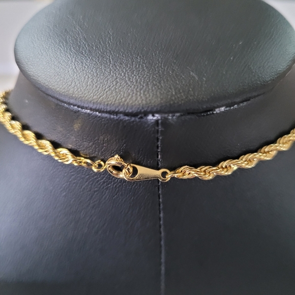 Egg Pendant Red & Gold Enameled Trellis  With Crystals On Gold-tone Rope Chain - Picture 8 of 16